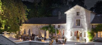 Hôtel la Source Bleue