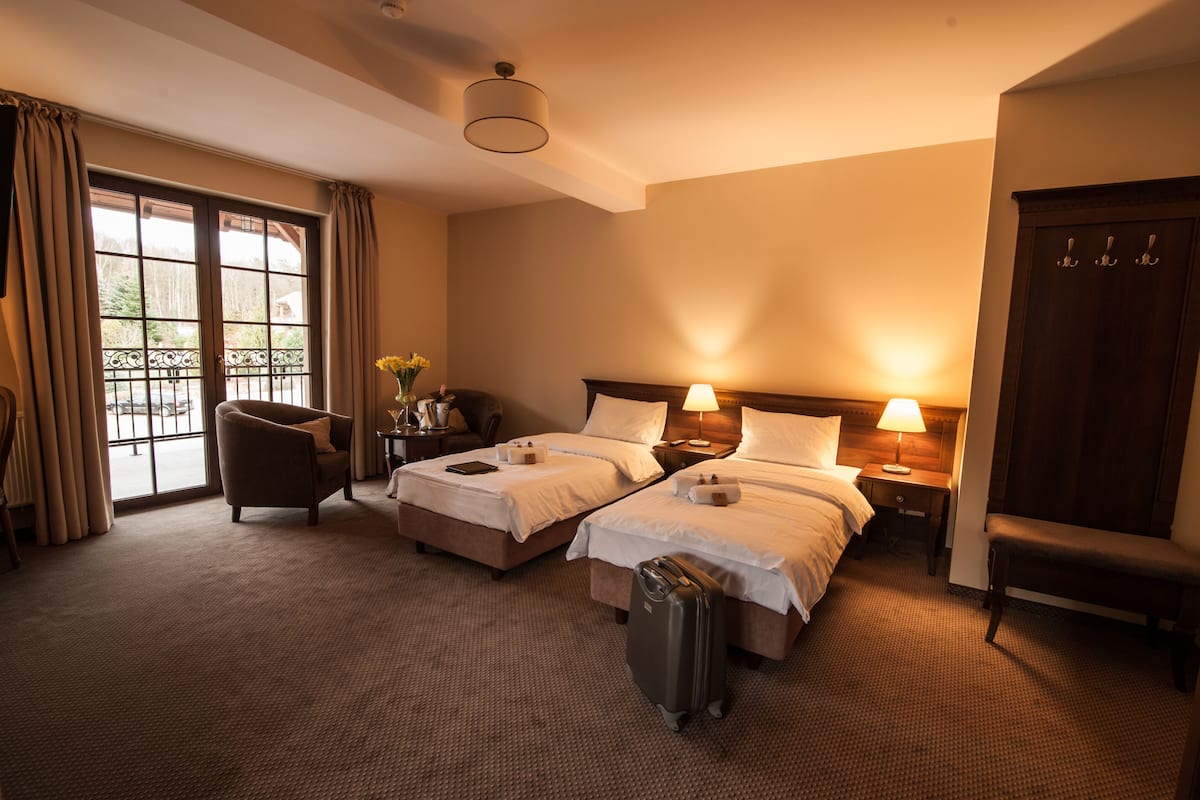 Superior Room | In-room safe, desk, blackout drapes, iron/ironing board