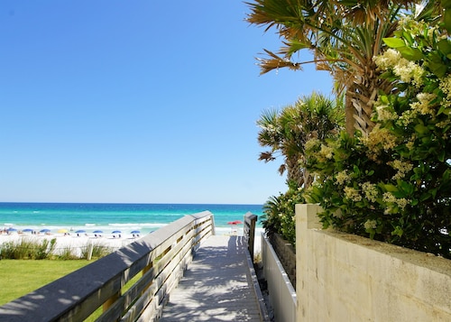 Views Of The Crystal Blue Ocean From the Balcony