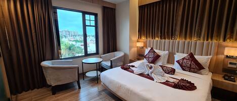 Habitació nupcial | 1 dormitori, llençols de cotó egipci i roba de llit d'alta qualitat