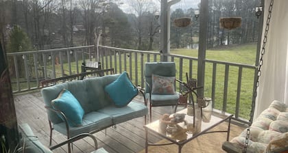 Stay in Ducktown: The Cumming Duck Farm House - a new Premier Host VRBO listing!