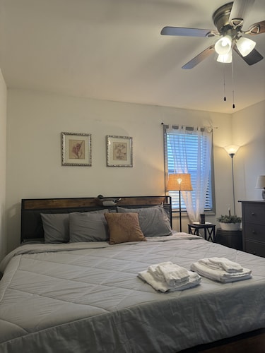 Stay in Ducktown: The Cumming Duck Farm House - a new Premier Host VRBO listing!