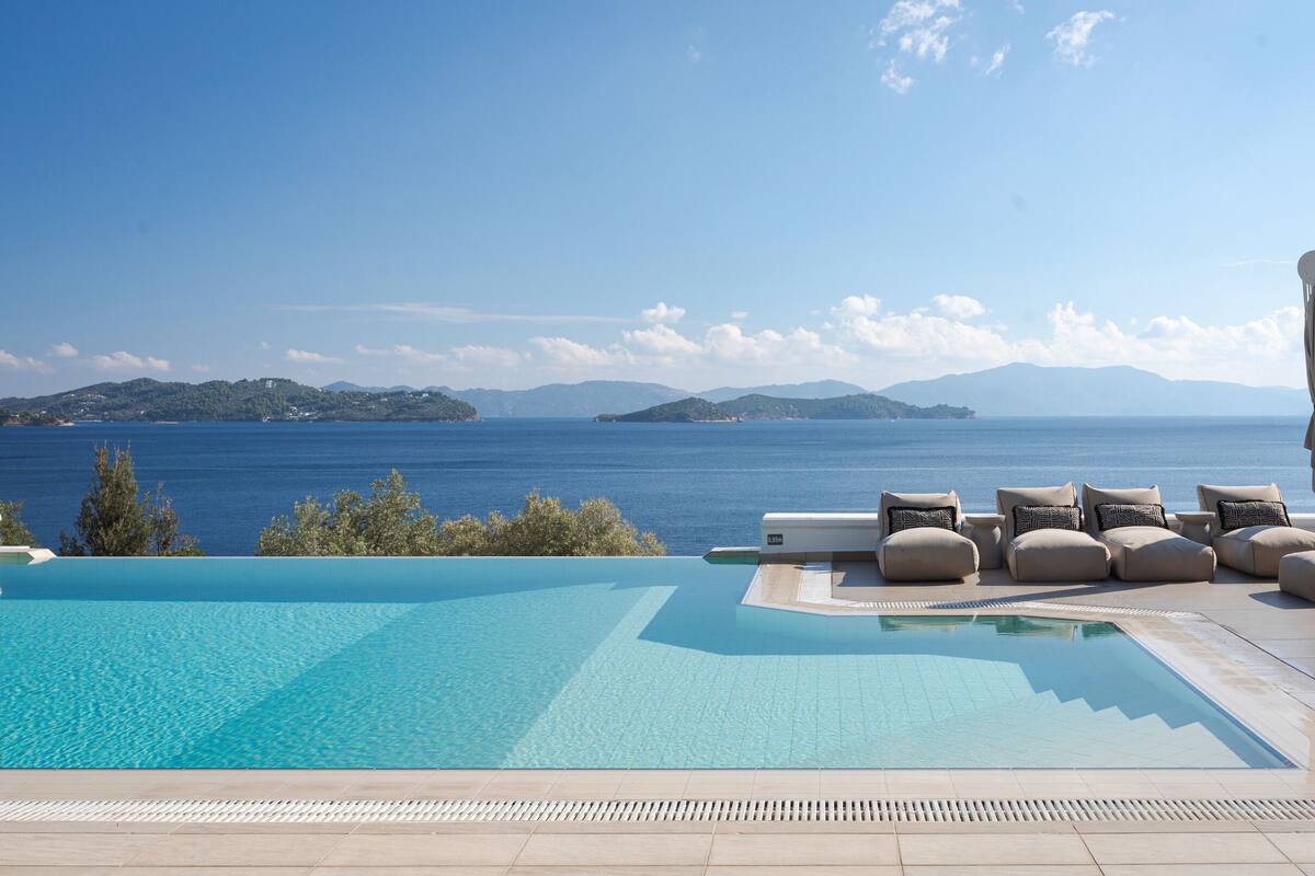 Traditional Villa | Private pool