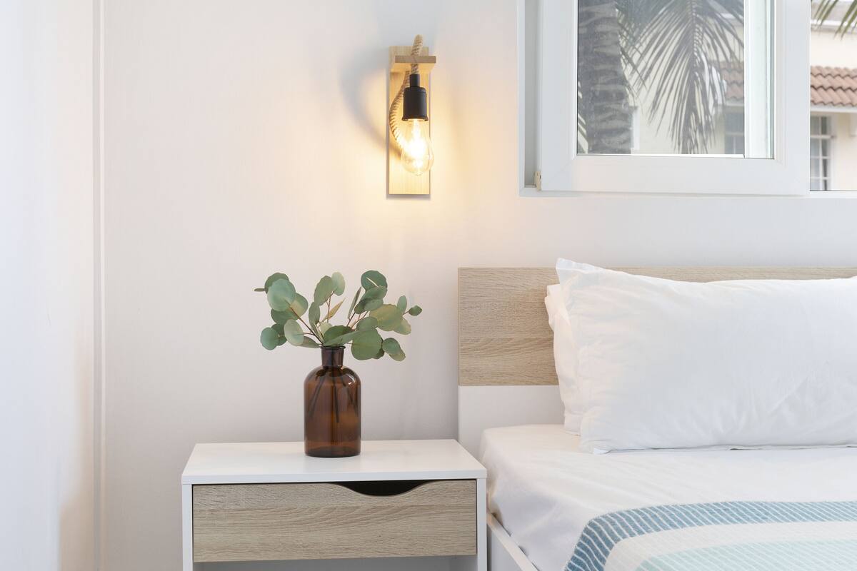 2 bedrooms, premium bedding, in-room safe, free WiFi