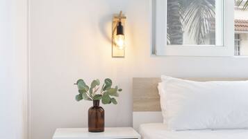 2 bedrooms, premium bedding, in-room safe, individually furnished