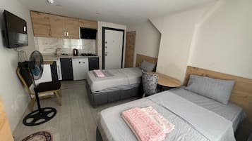 Chambre Standard | Literie de qualité supérieure, couette en duvet d'oie, bureau