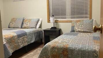 4 dormitorios, tabla de planchar con plancha, wifi gratis y ropa de cama