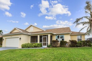 Exterior - Villa Vianni in Cape Coral (Cape Coral)