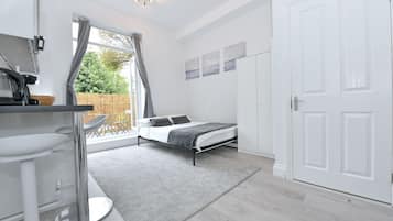 1 chambre, bureau, Wi-Fi, draps fournis