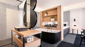奢華雙人房 | 高級寢具、客房內保險箱、隔音、免費無線上網