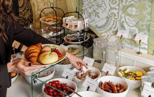 Daily buffet breakfast for a fee