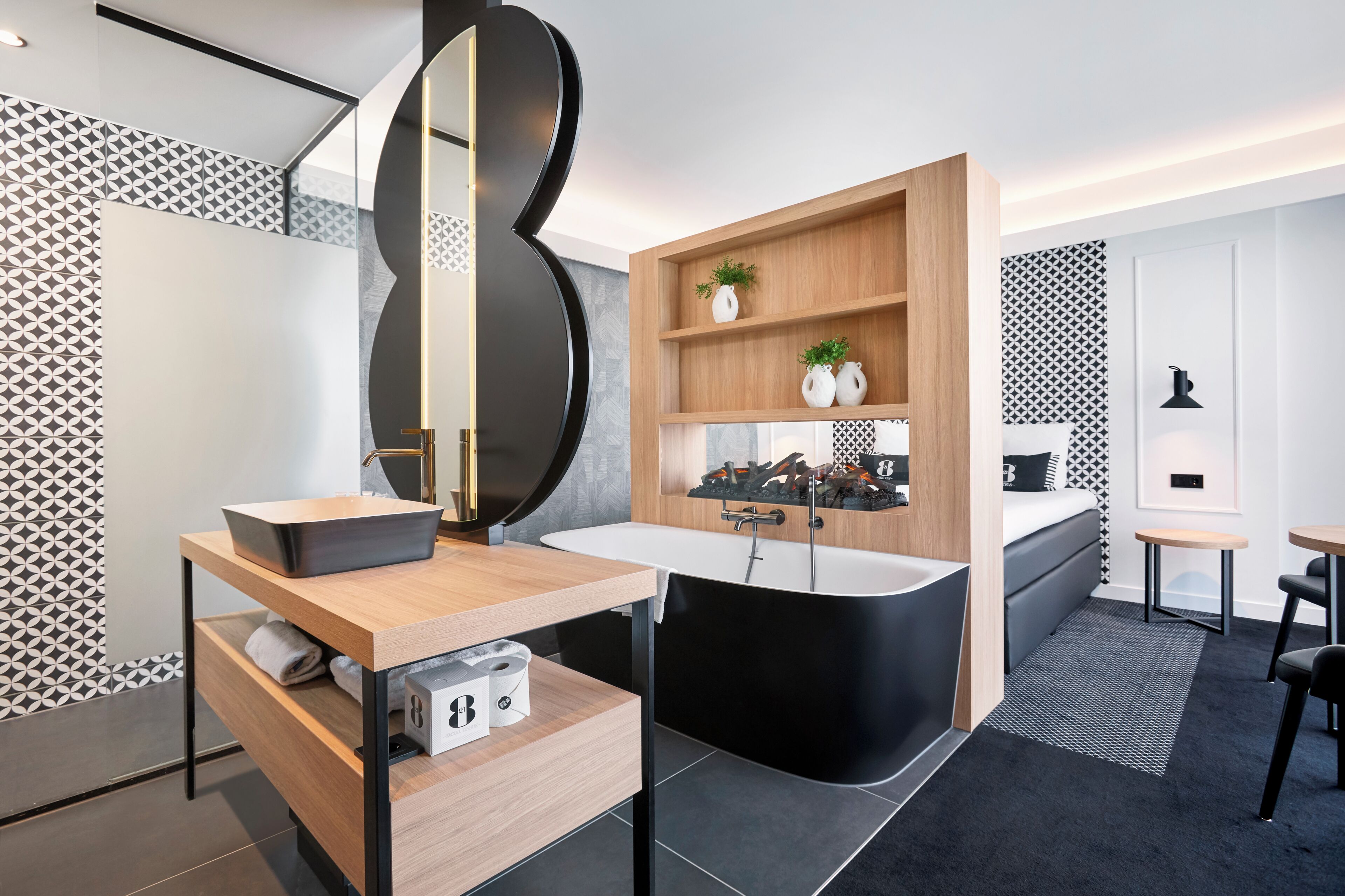 Luxury Double Room, 1 Queen Bed, Fireplace | Premium bedding, in-room safe, soundproofing, free WiFi