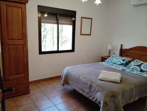 3 Schlafzimmer, Bügeleisen/Bügelbrett, Reisekinderbett, WLAN