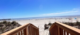 Fun in the sun at this Cherry Grove Condo! Vacant weeks are discounted!