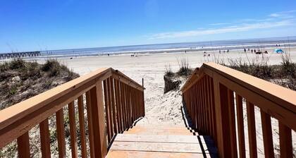 Fun in the sun at this Cherry Grove Condo! Vacant weeks are discounted!