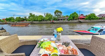 NORN Rimklong Bangkok Hotel