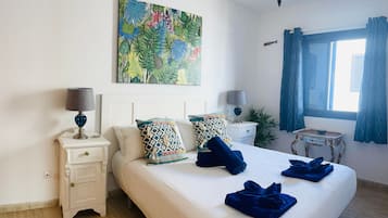 2 slaapkamers, een strijkplank/strijkijzer, gratis wifi, beddengoed