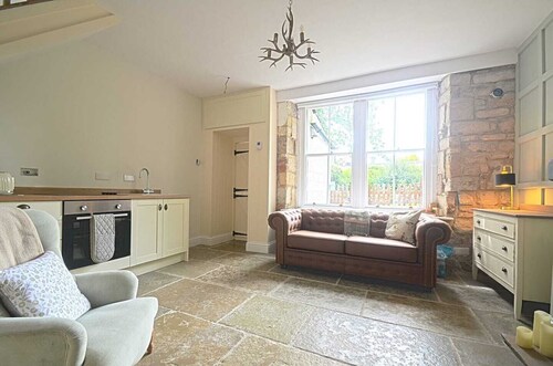 Coquetdale Cottage in Rothbury, quiet village location