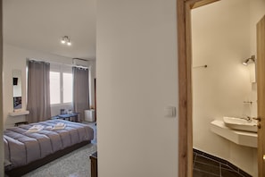 Habitació triple Deluxe (39) | 1 dormitori, wifi gratuïta i roba de llit