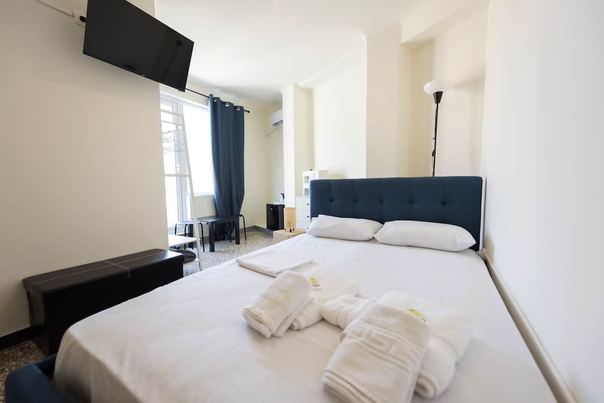 Deluxe Double Room (56)