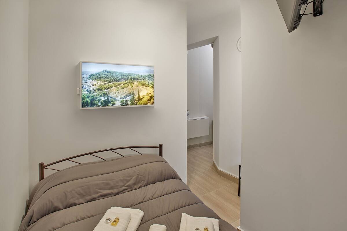 Economy Double Room (30)