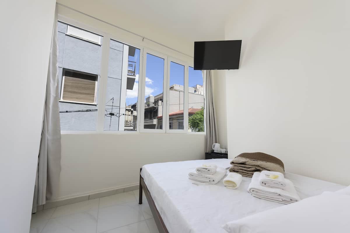 Basic Double Room (108)