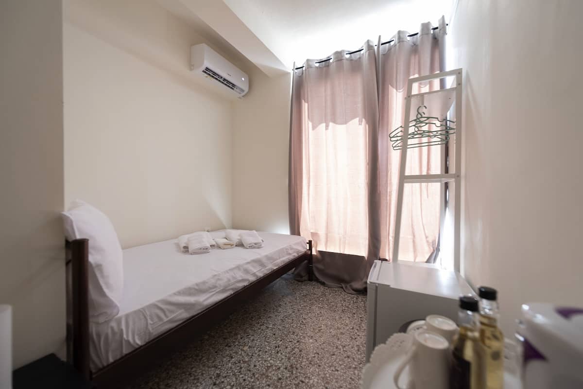 Economy Double Room (51)