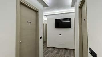 Habitación Confort | 1 habitación y caja de seguridad en la habitación