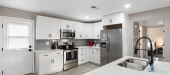 2BD Cozy & Comfortable, Scottsdale Getaway