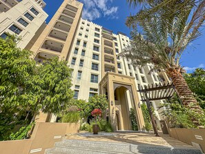 Front of property - HiGuests - Lamtara 3 MJL (Dubai)