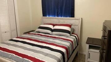 2 bedrooms, WiFi, bed sheets