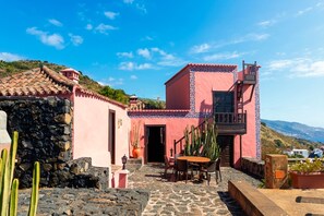 Exterior - Casa Celeste, swimming pool with panoramic views in the east of La Palma (Villa de Mazo)