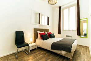 2 bedrooms, iron/ironing board, bed sheets