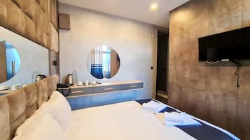 Egyptian cotton sheets, premium bedding, pillow-top beds