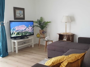 Téléviseur ACL de 90 cm avec télévision numérique, téléviseur