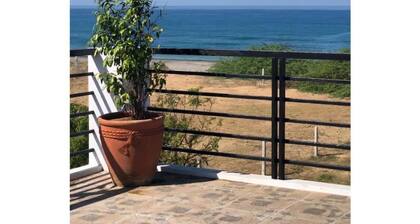 Ocean Breeze Roof Top Apartment