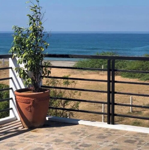 Ocean Breeze Roof Top Apartment