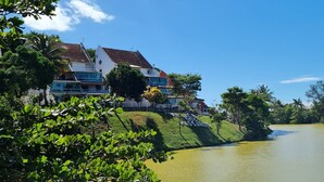 Exterior - Estada inesquecível-Village dos Pássaros (Guarapari)