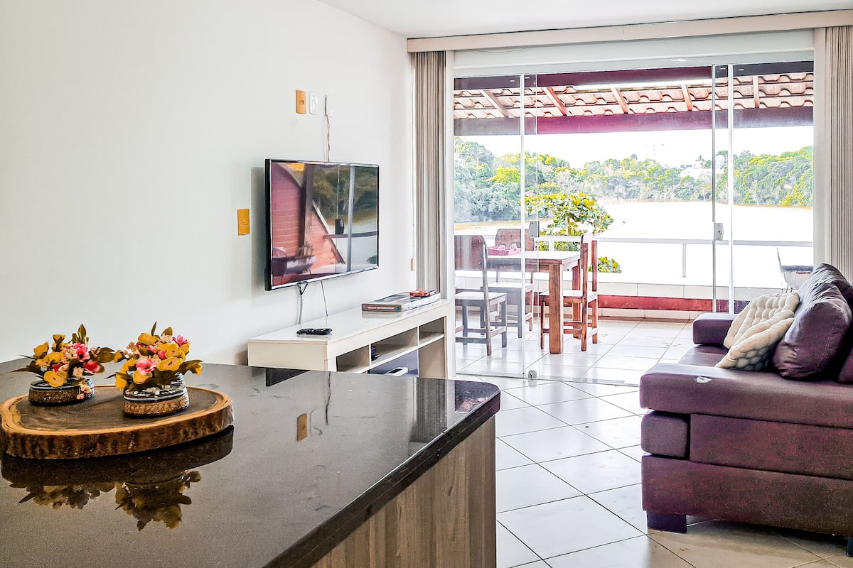 Basic Apartment | Living area