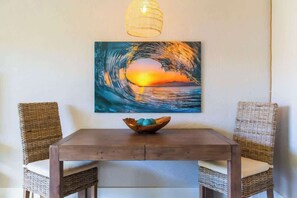 Dining - Coastal Remodeled ocean view Papakea Resort condo (Napili-Honokowai)