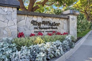 Exterior detail - Remodeled Lux Oceanview resort condo, AC, & more (Kaanapali)