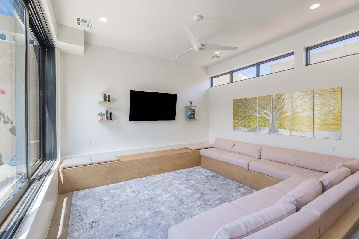 تلفزيون ذكي، كُتُب