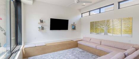 تلفزيون ذكي، كُتُب