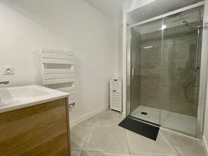 Bathroom - Nice 66m² with terrace in La Rochelle (La Rochelle)