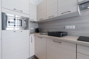 Fridge, microwave, dishwasher