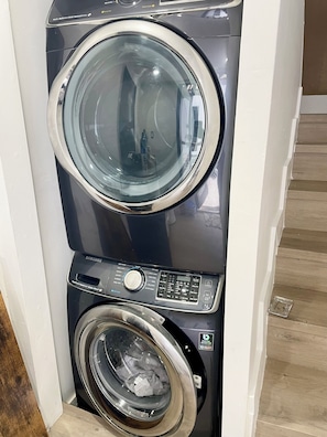 Interior - 2 Bedroom City Apartment (Miami)