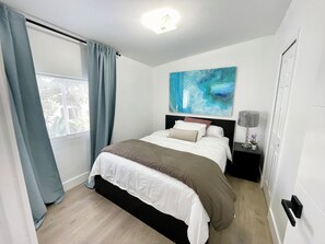 2 bedrooms, iron/ironing board, free WiFi, bed sheets