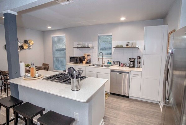 Fridge, microwave, oven, stovetop - Stylish 4 Br/2Ba Renovated Home Near Downtown (San Antonio)