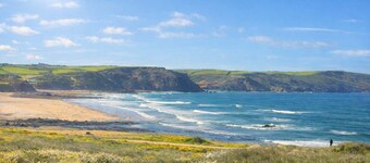 Spacious 3-Bed Holiday Cottage by the Sea