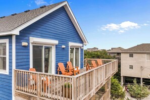 Terrace/patio - Oceanview Dog Friendly Home in Frisco with Grill, Smart TVs, Nearby Beach Access (Frisco)